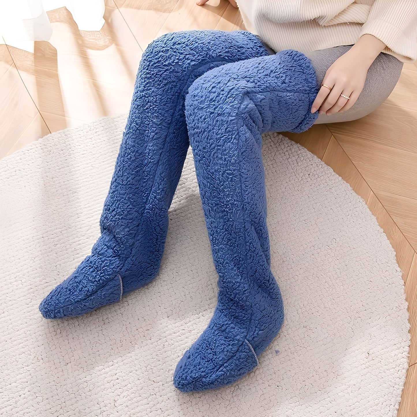 Camellia - Warme, kniehohe Wintersocken für Damen