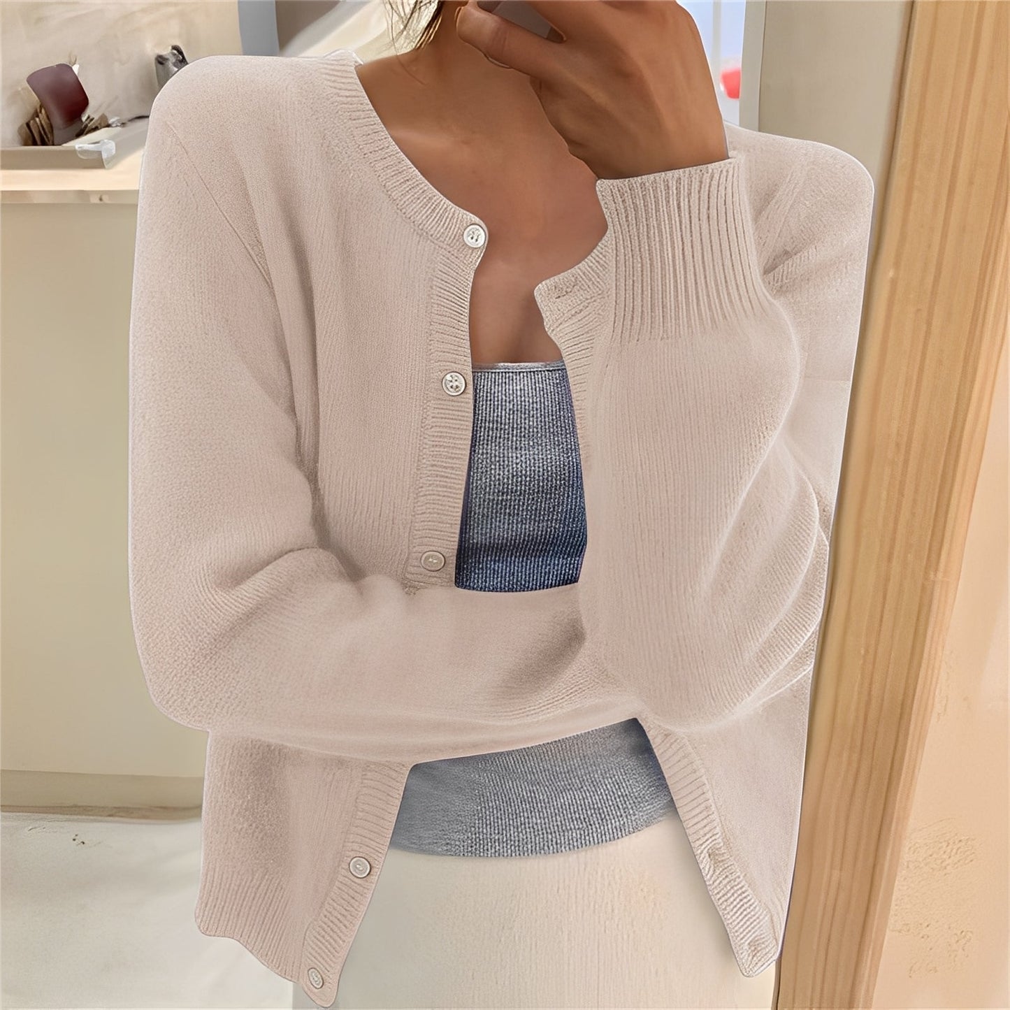 Jaqueline - Simplistischer, eleganter Damenstrickcardigan