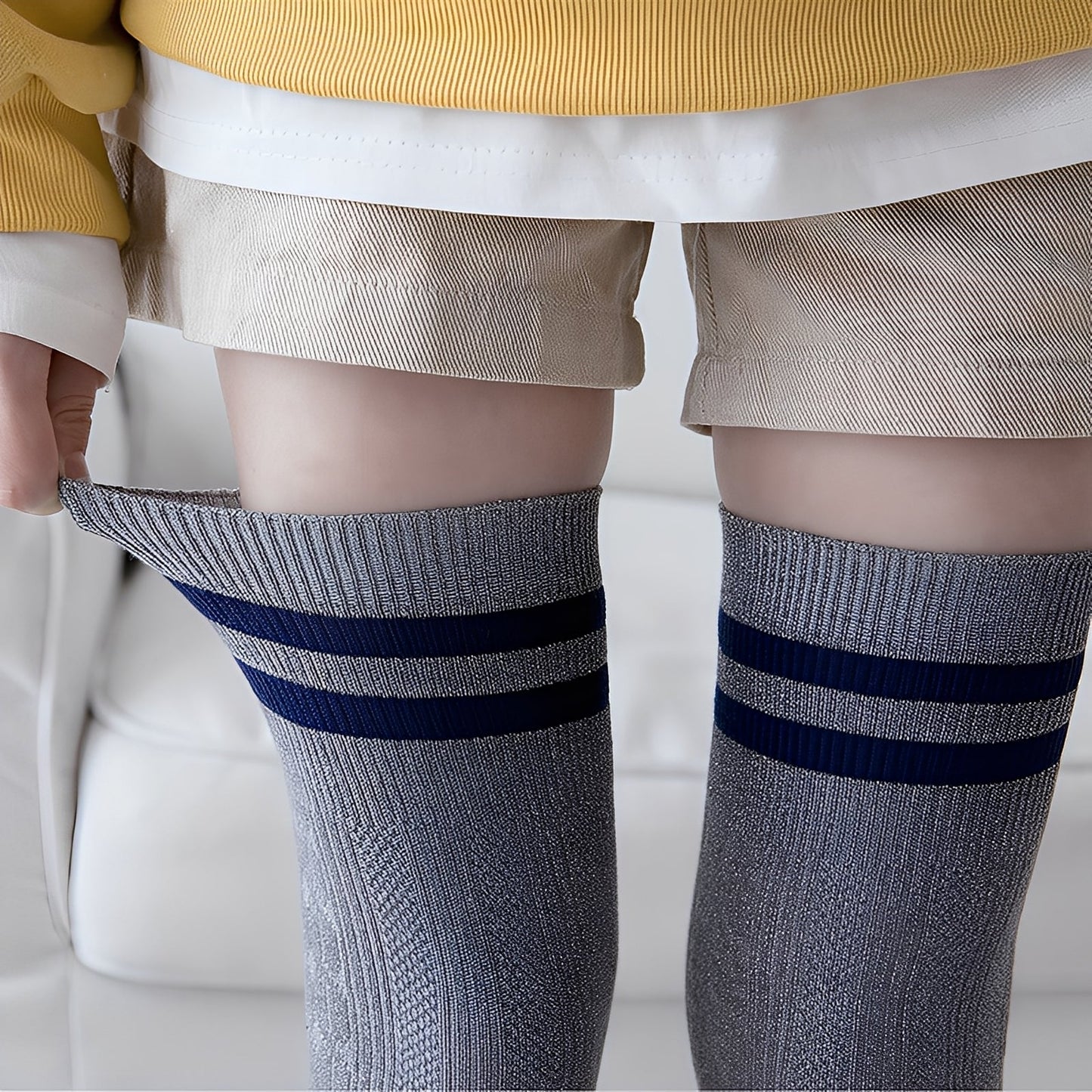 Zella - Trendige Damen-Overkneesocken