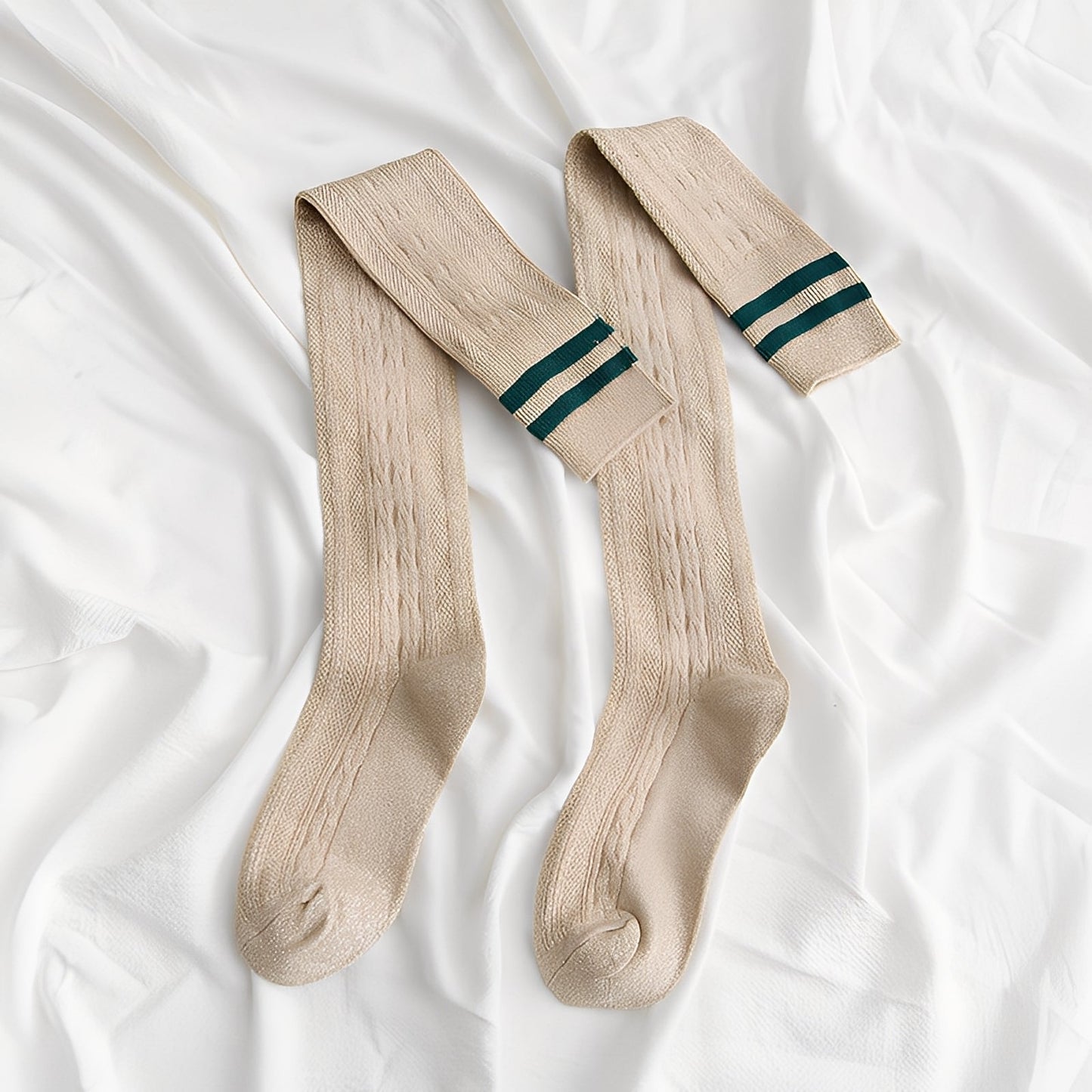 Zella - Trendige Damen-Overkneesocken