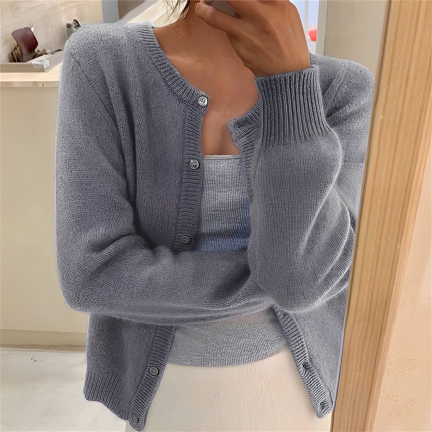 Jaqueline - Simplistischer, eleganter Damenstrickcardigan