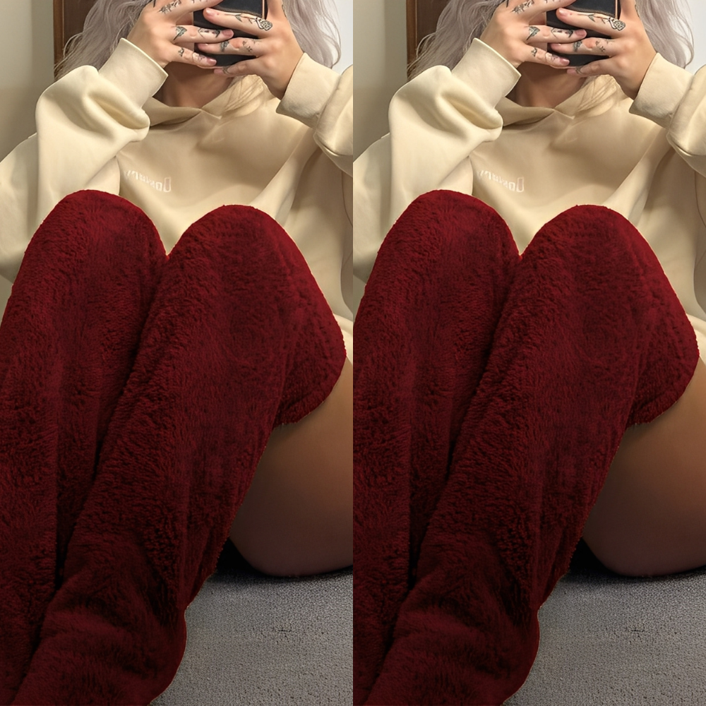 Camellia - Warme, kniehohe Wintersocken für Damen