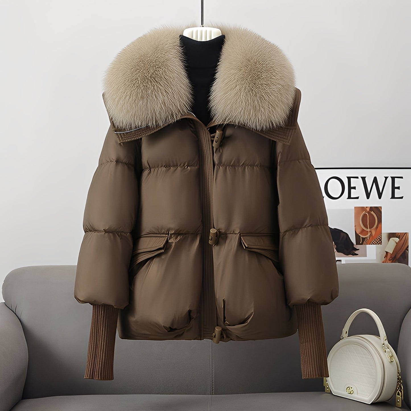 Victoria - moderne Damen-Windjacke mit Daunen und Pelzkragen