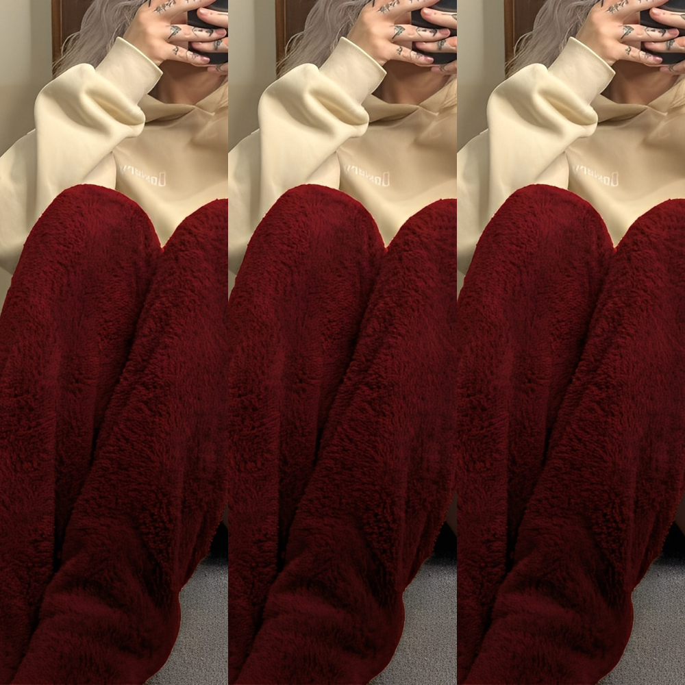 Camellia - Warme, kniehohe Wintersocken für Damen