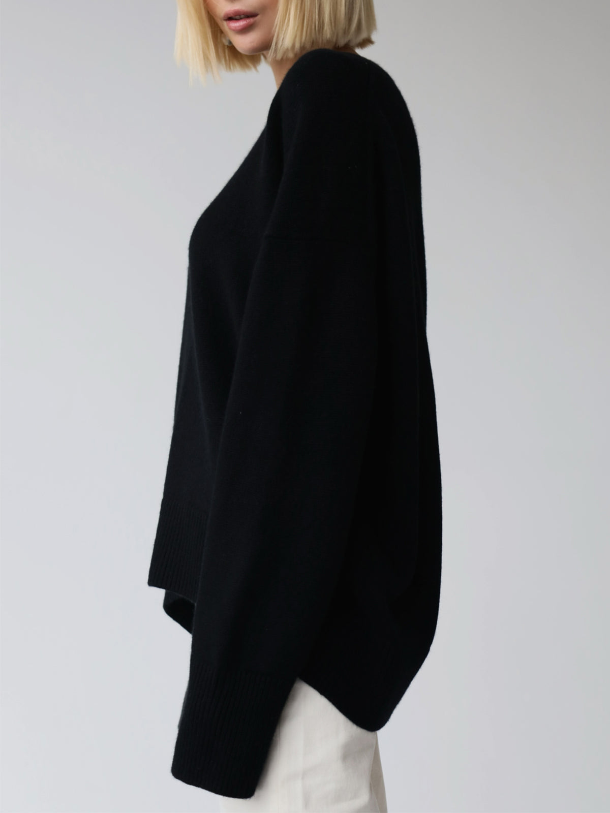 Amara – Großer Pullover „Zuckerwatte“
