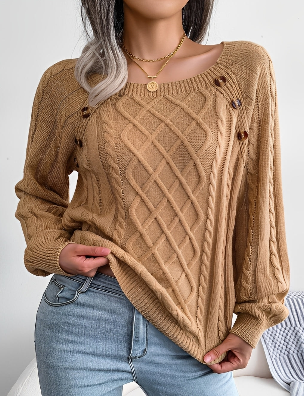 Sally - Modischer Damenpullover mit Knopfdetails