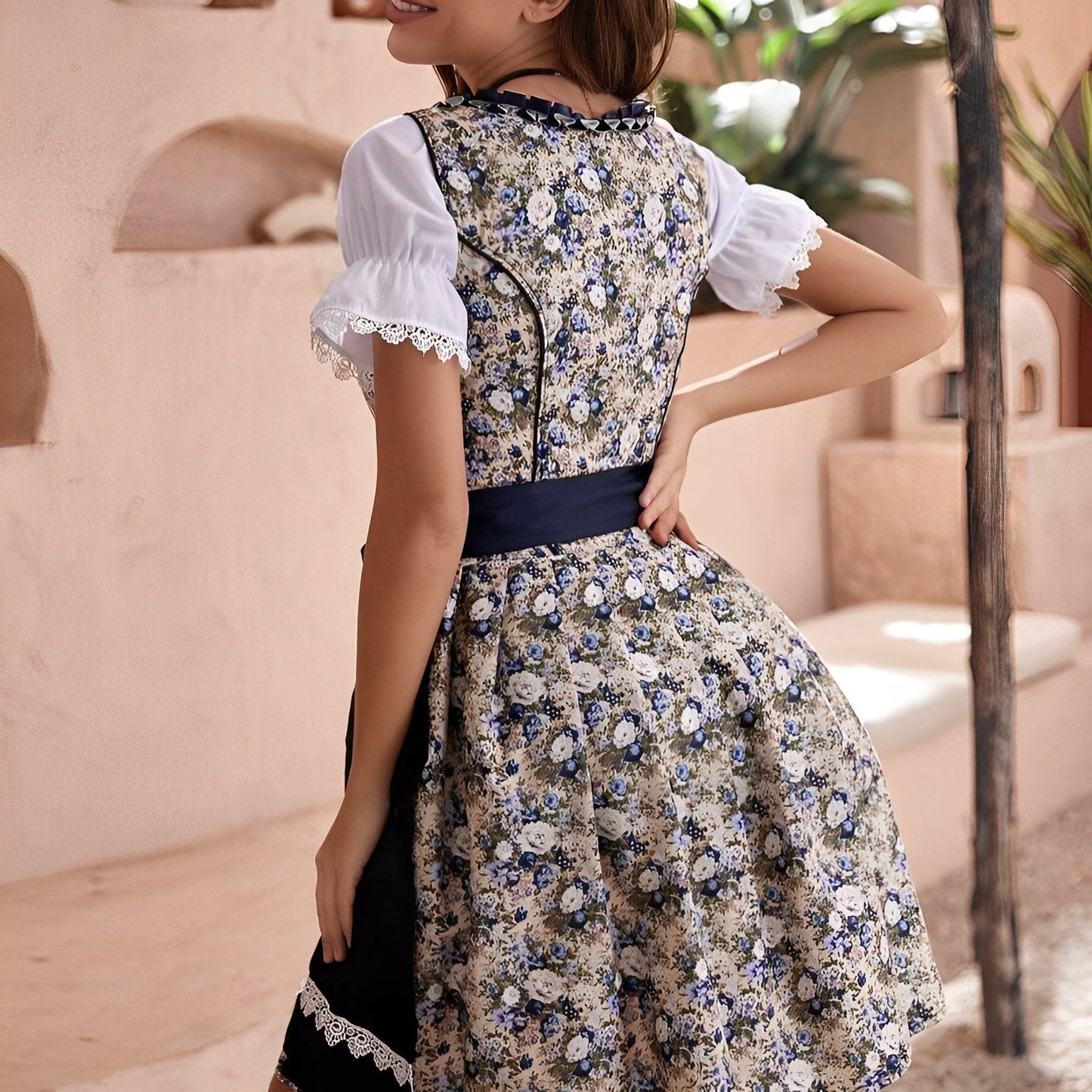 Viona - Elegantes Dirndl für das Oktoberfest