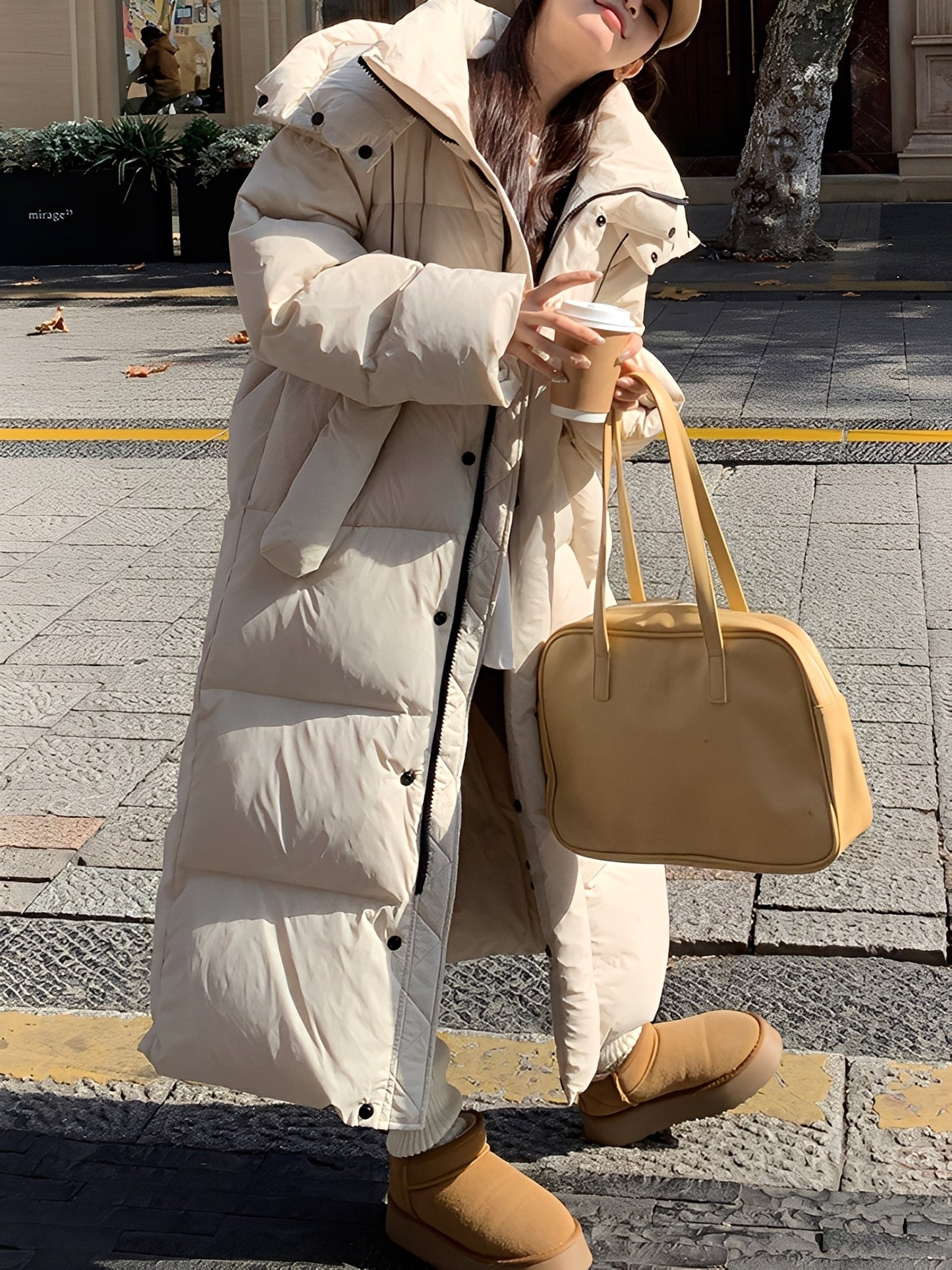 Hazel - Modische lange Damenjacke mit Kapuze