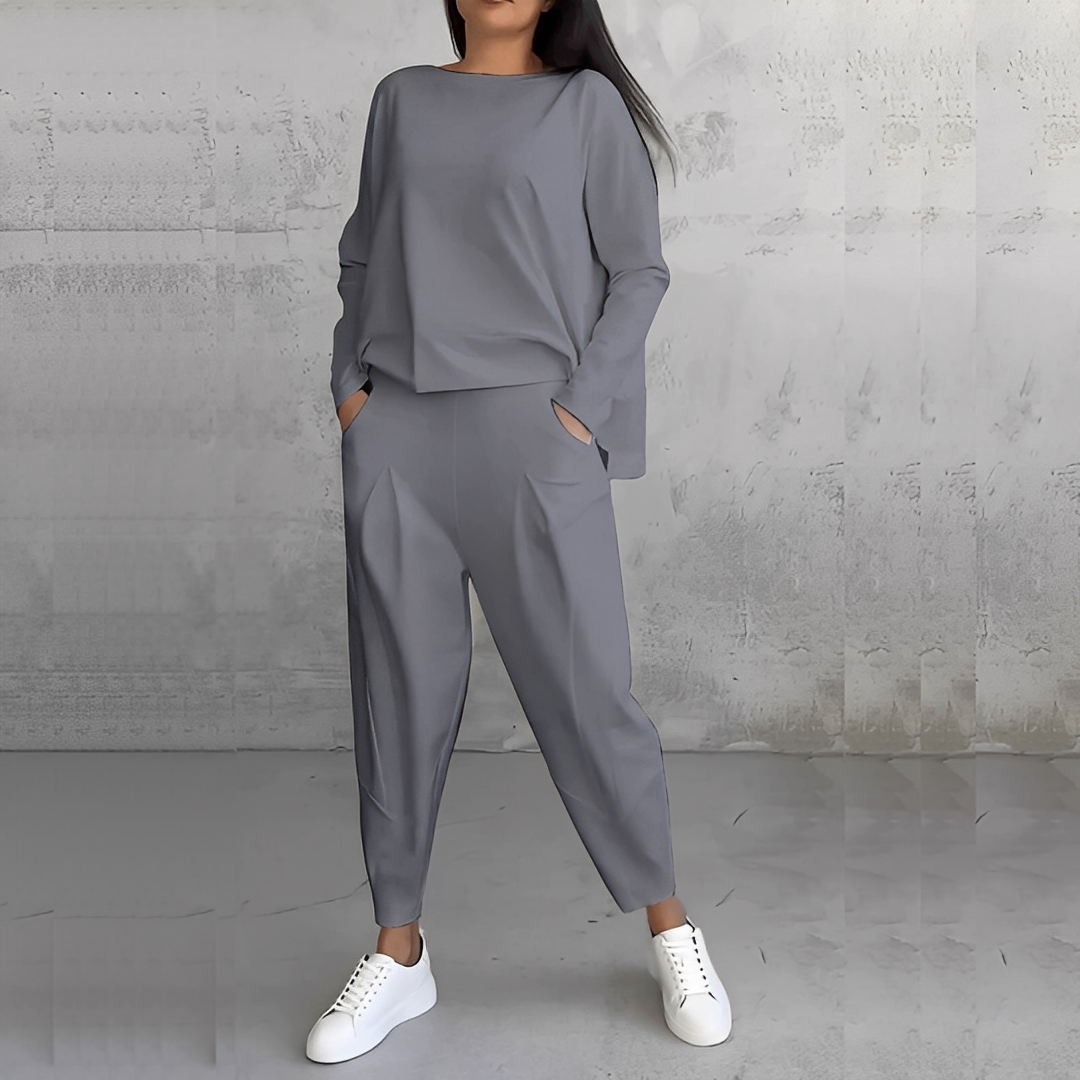 Mélisande - Pullover mit Rundhalsausschnitt und Hose für Damen Set