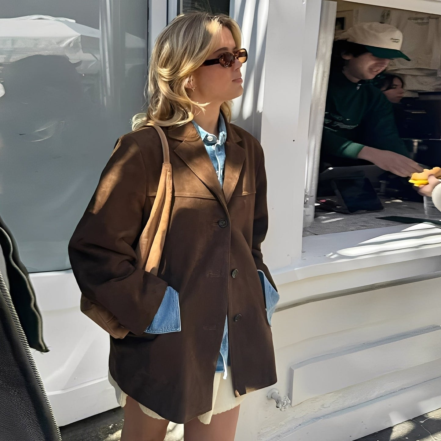 Laura - Klassische Damen-Lederjacke mit Reverskragen