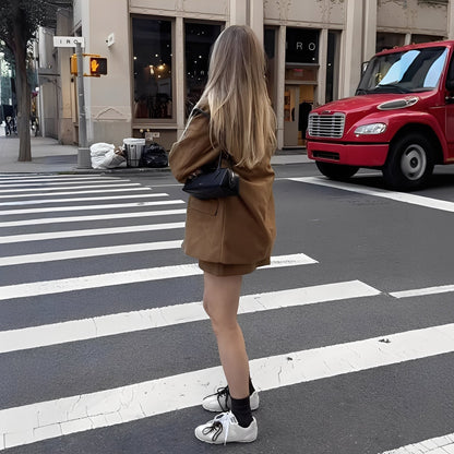 Ashlea - Schicker Damenblazer mit Revers und Rock