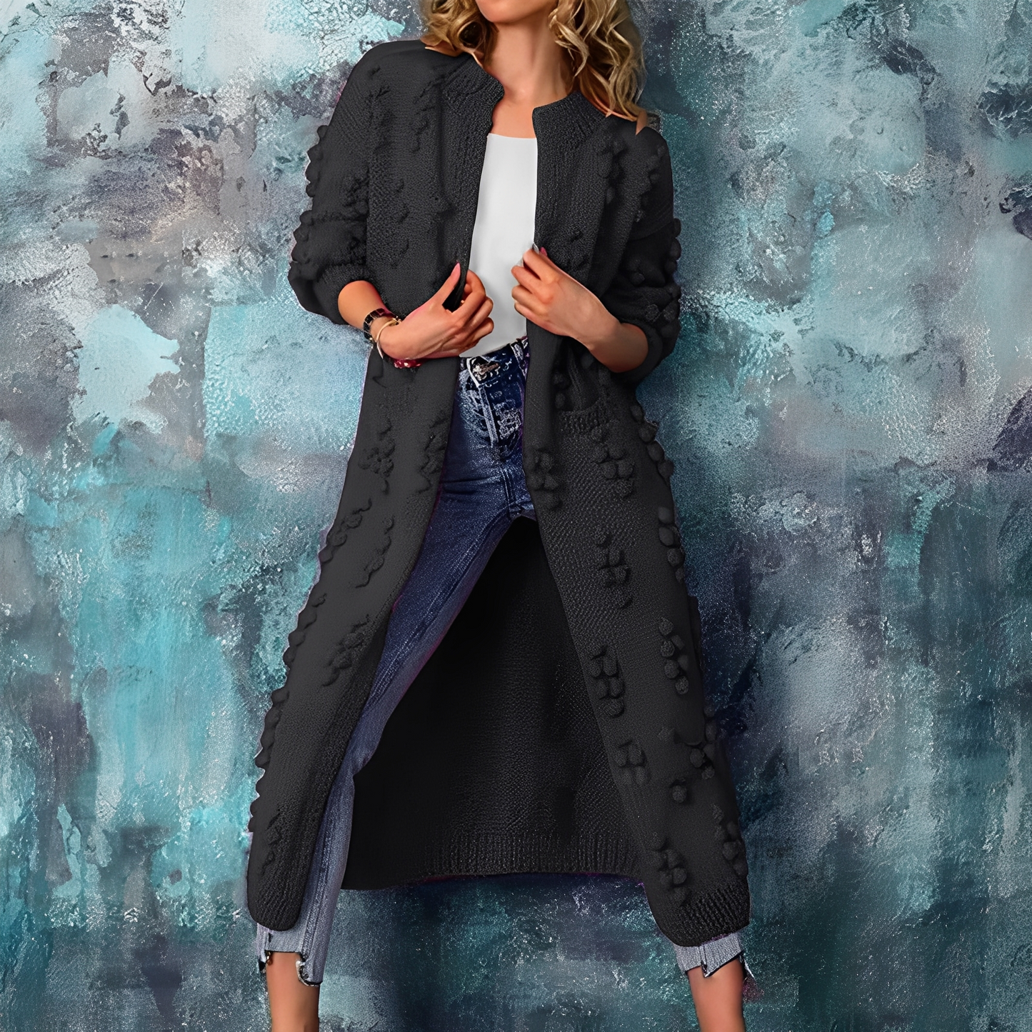 Nancy - Stylische lange Damen-Strickjacke mit Bommeln
