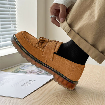 Milton - Moderne Männer-Slipper aus Wildleder mit Quasten