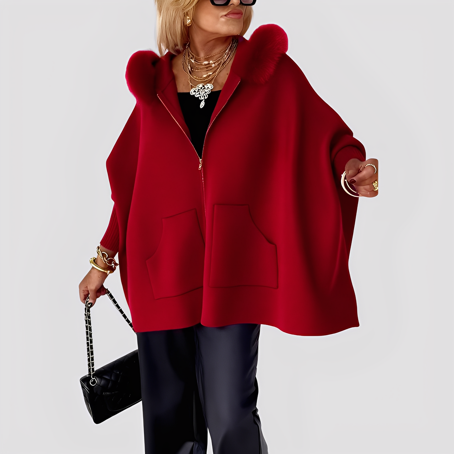 Elvena - Stilvoller Damen-Kunstfellmantel mit Kapuze