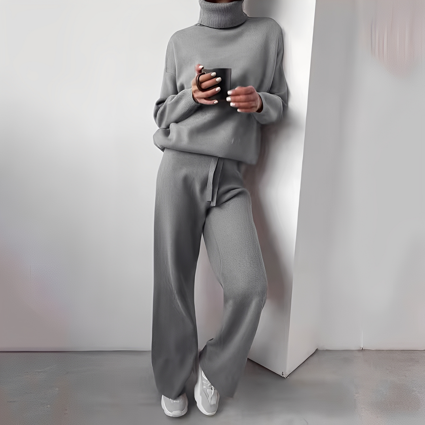 Kimberlee - Damen-Rollkragenset mit minimalistischem Design