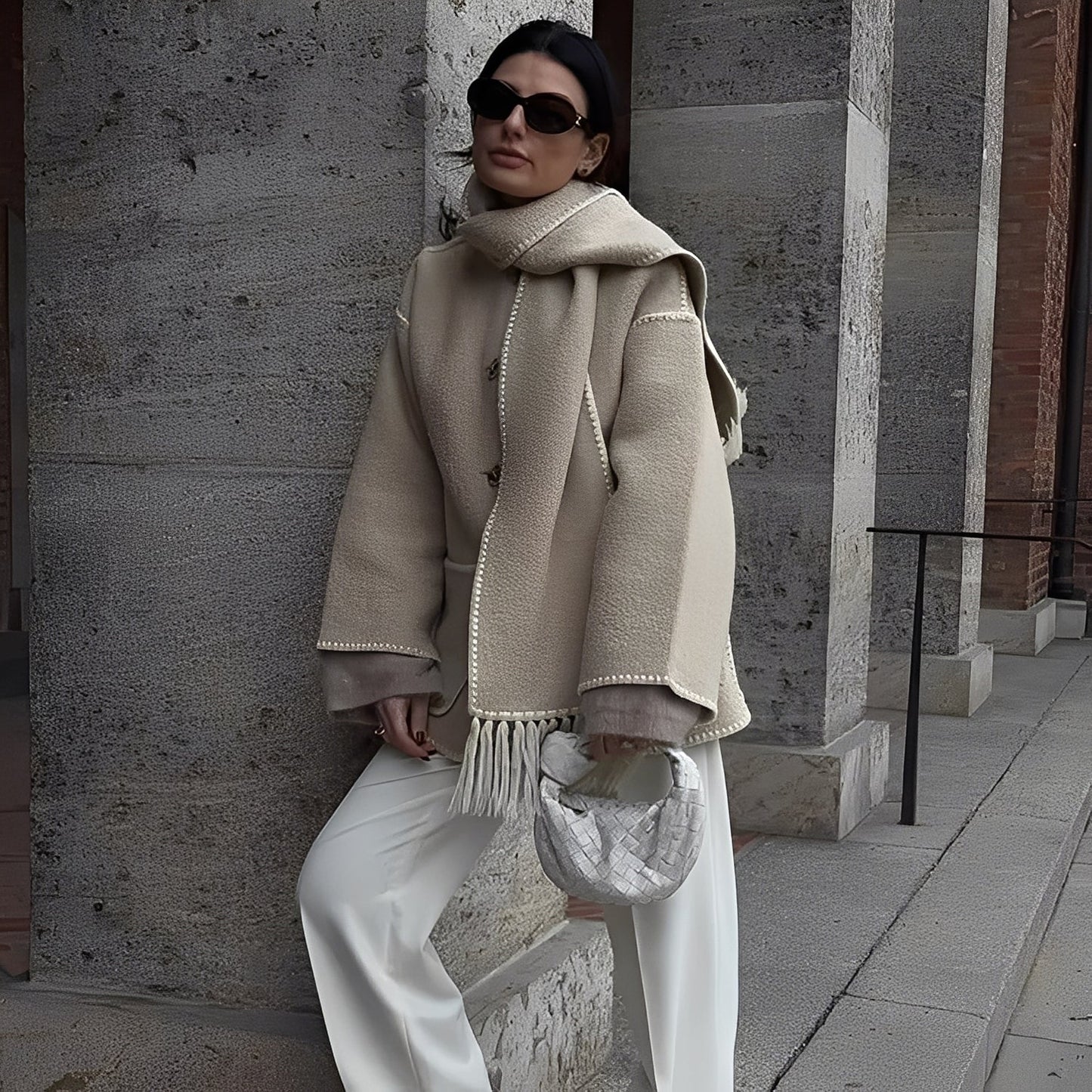 Amilia - Damen-Wolljacke, elegant und locker geschnitten, mit Schal