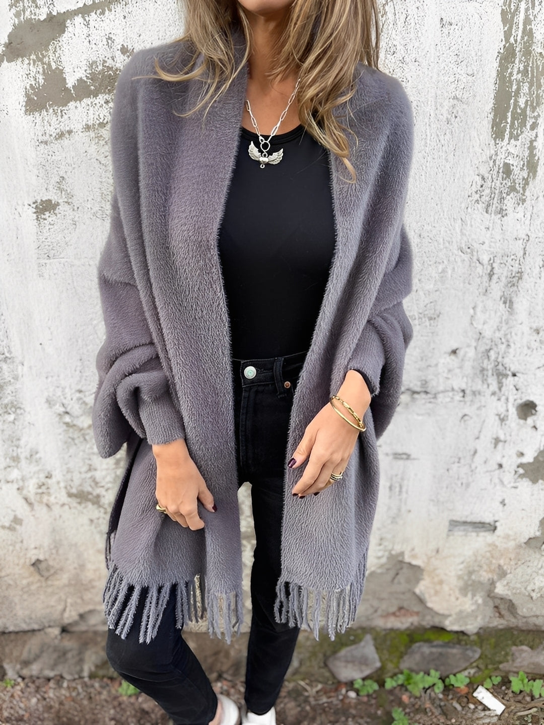 Bethany - Trendige Damenstrickjacke mit Quaste