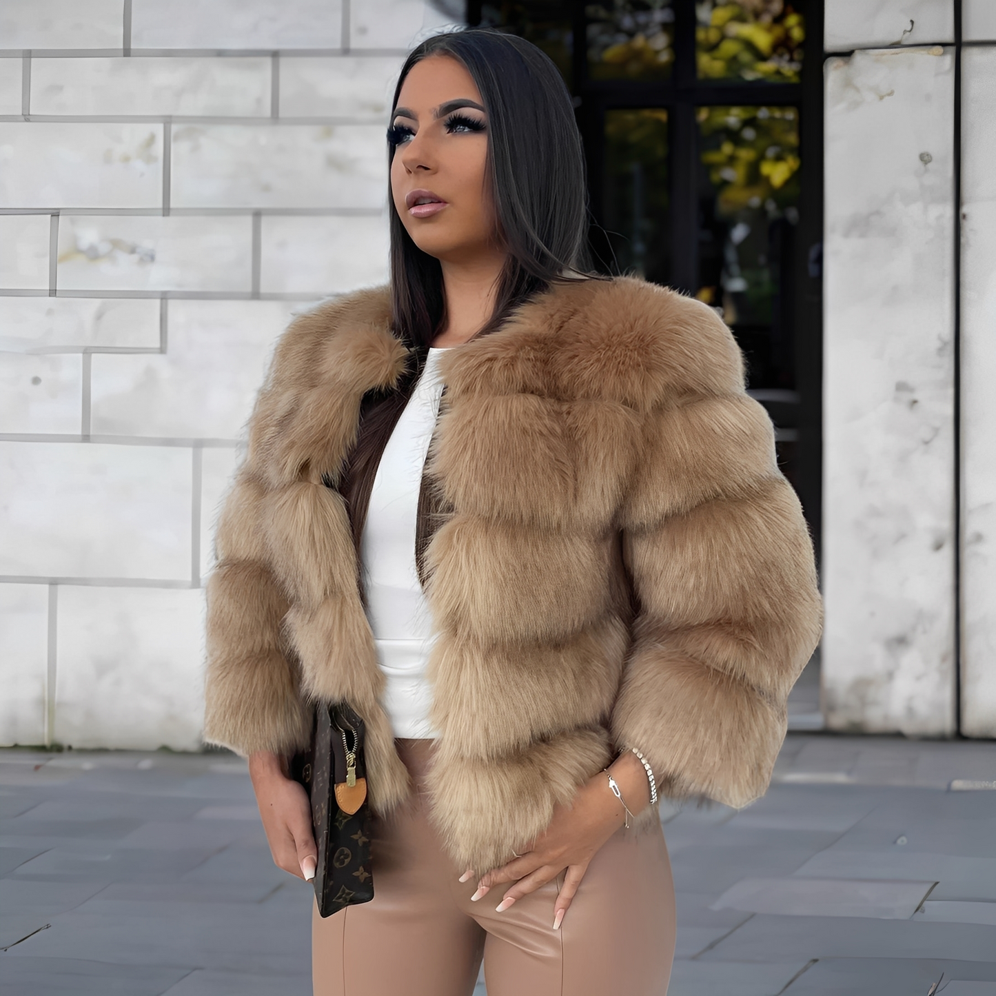 Amelia - Modischer, warmer Damen-Kunstfell-Mantel