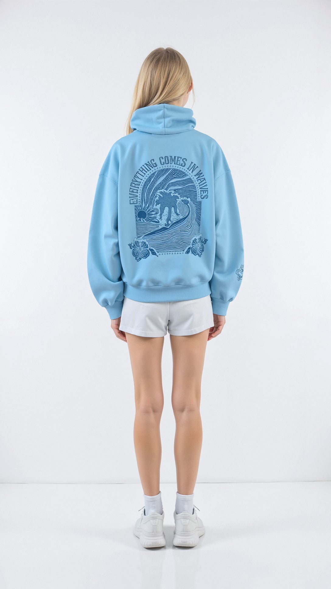 Melina – Hoodie mit Stickerei