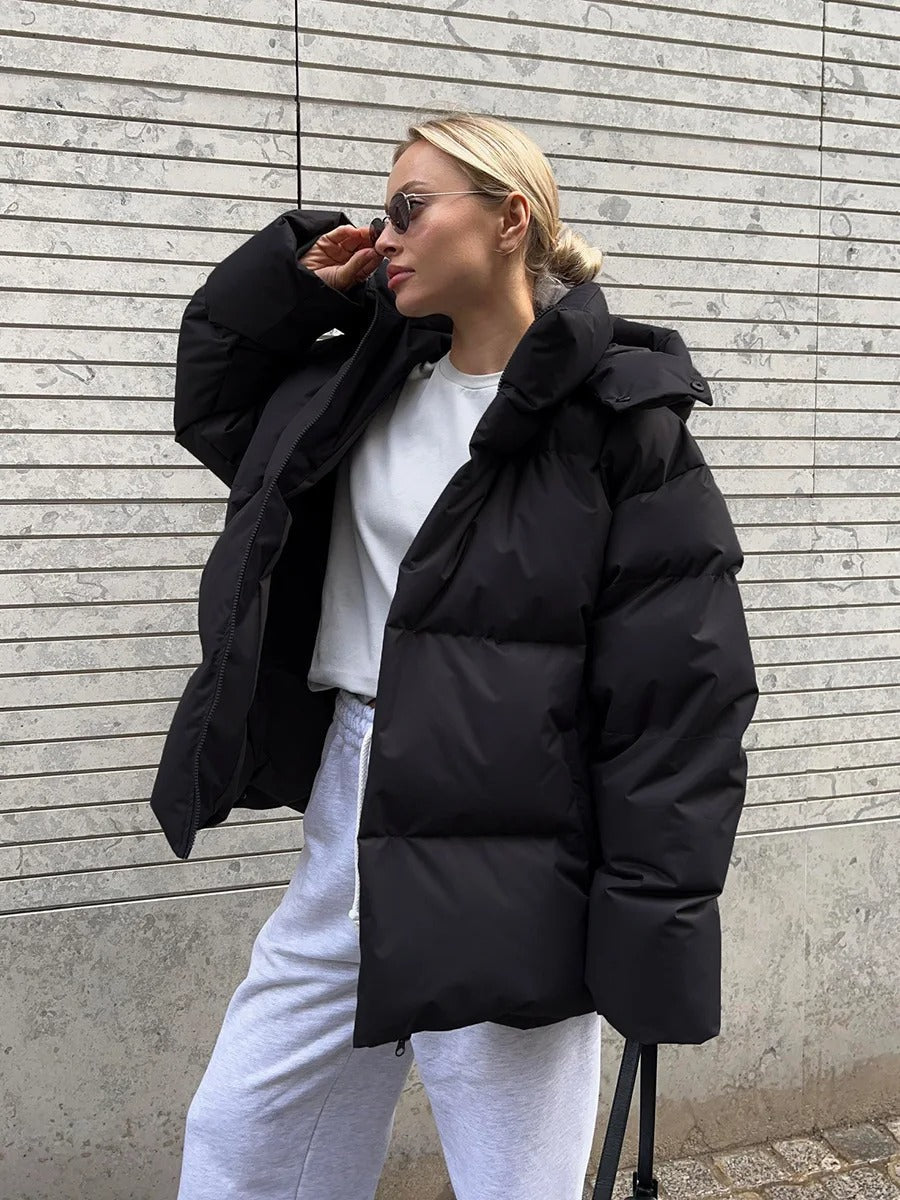 Jana – Kurze gefütterte Jacke mit Kapuze