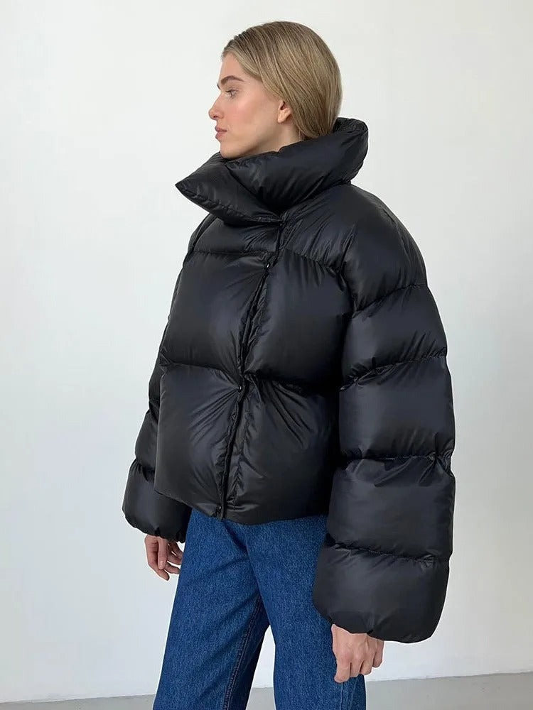 Jana – Kurze gefütterte Jacke mit Kapuze